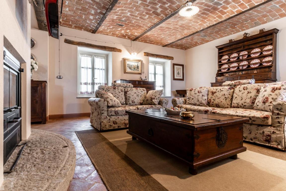 Villa Annunziata Costigliole d'Asti Bagian luar foto