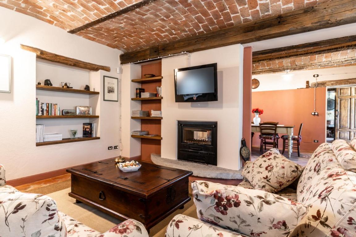 Villa Annunziata Costigliole d'Asti Bagian luar foto